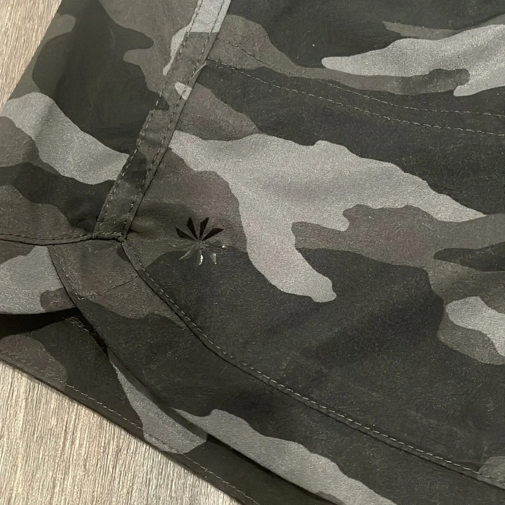 Athleta Girl Camo On the Go Romper size 12 - Picture 8 of 12